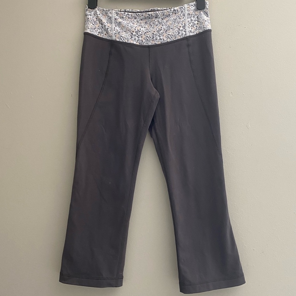 Lululemon Gather & Crow cropped leggings - Picture 1 of 11